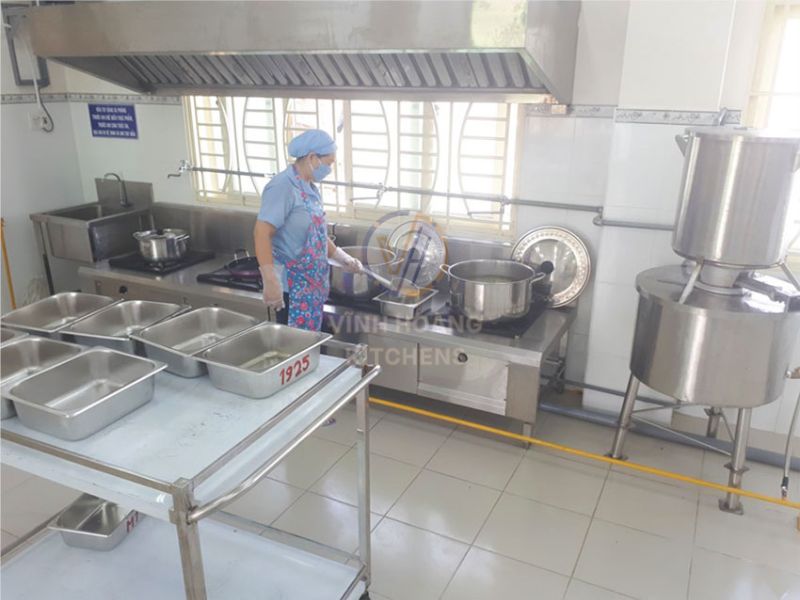 Lắp đặt bếp inox an toàn, dễ thao tác