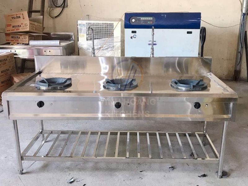 Yếu tố thương hiệu ảnh hưởng đến giá bếp gas inox công nghiệp