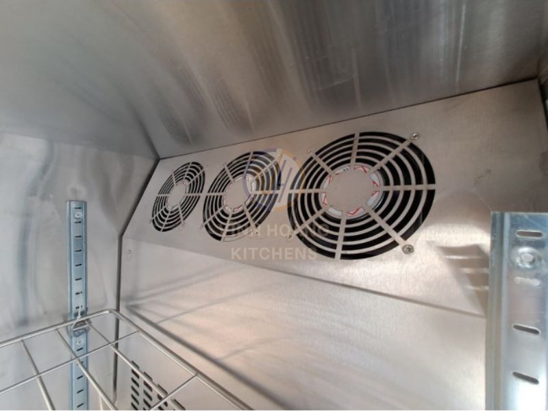 Sử dụng quạt gió để làm lạnh 