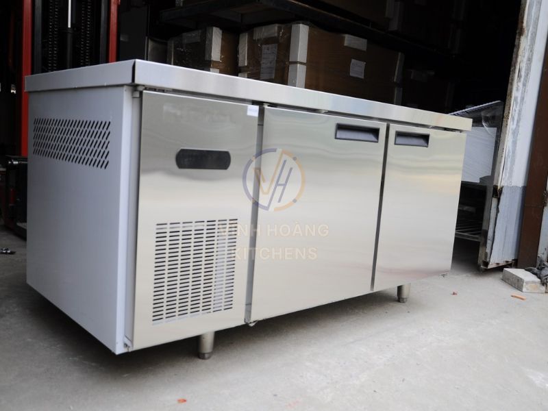 Được làm bằng 100% bằng Inox