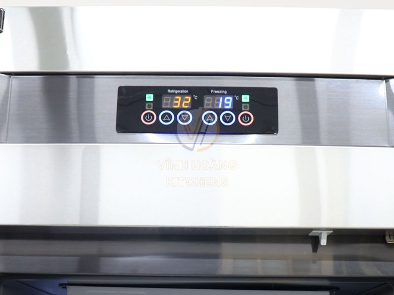 Có màn hình hiển thị Led