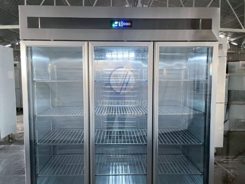 Cánh tủ dùng kính cường lực trong suố