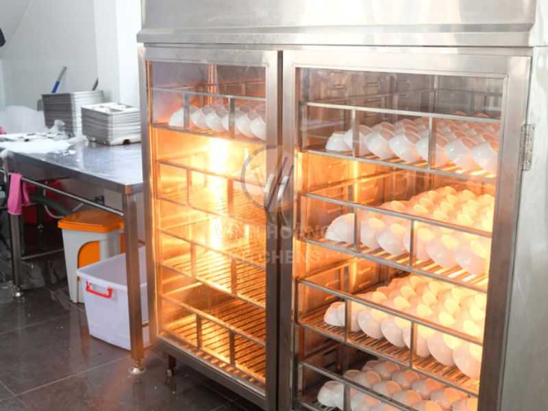 Cửa tủ sấy cần phải được đóng kín trong suốt quá trình sấy