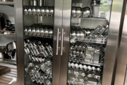 Cấu tạo tủ sấy bát công nghiệp và nguyên lý hoạt động