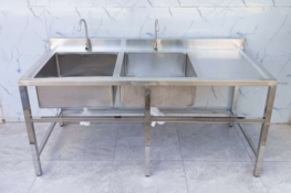 Chậu rửa công nghiệp đôi là gì? Cấu tạo và ưu điểm nổi bật