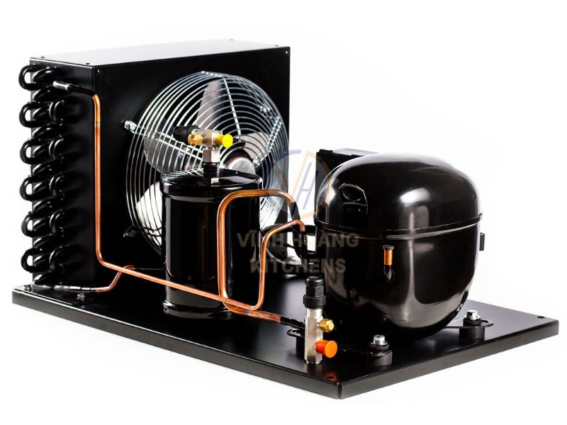 Tắt nguồn, kiểm tra lại toàn bộ bulong chân máy