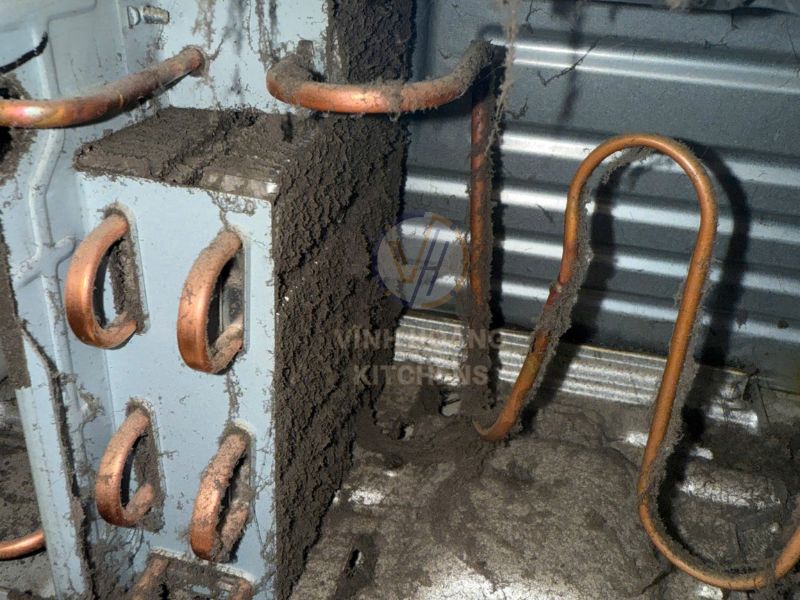 Dàn nóng bị bám bụi dày