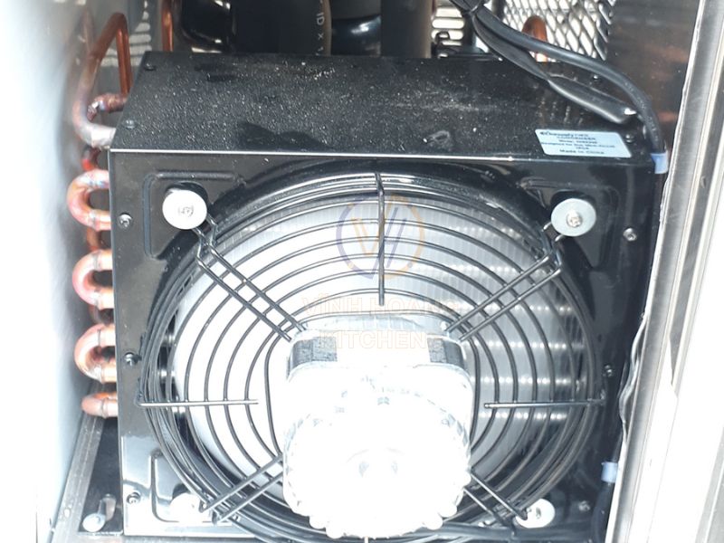 Cánh quạt dàn nóng bị khô dầu