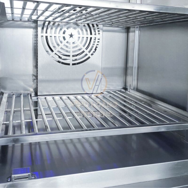 Tủ sấy được làm hoàn toàn bằng Inox 304