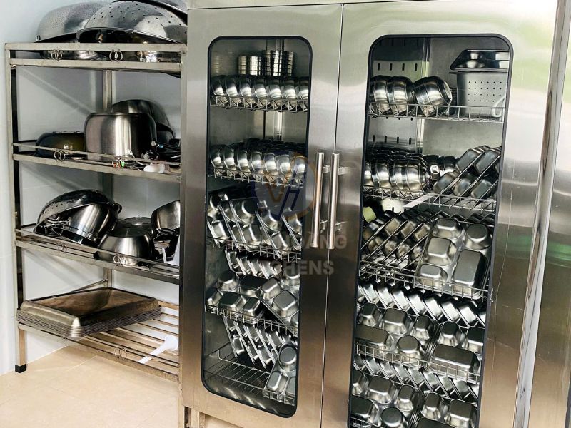 Giá của tủ sấy inox thường dao động từ 7 triệu đến 25 triệu