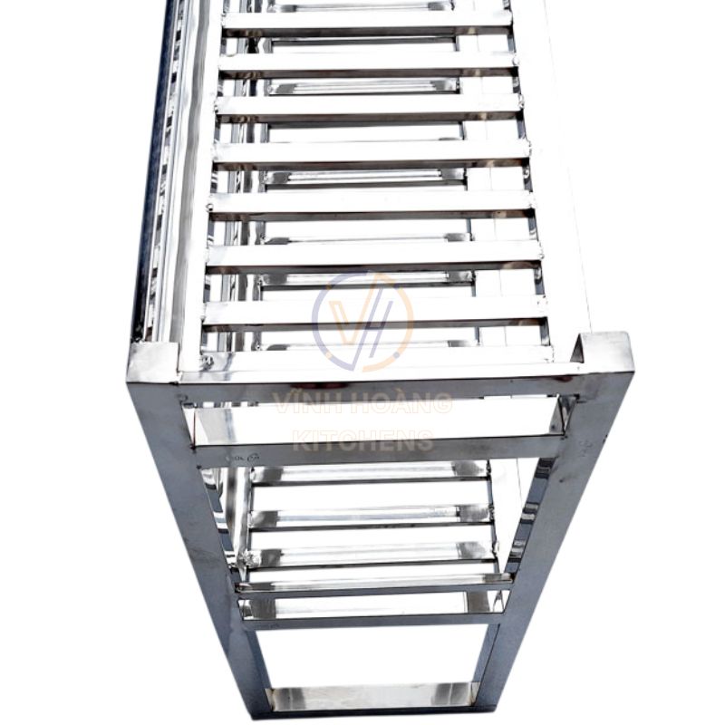 Lan can kệ giúp hạn chế việc rơi đồ