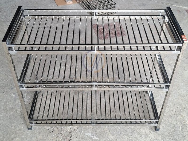 Bề mặt inox không bám bẩn, an toàn thực phẩm