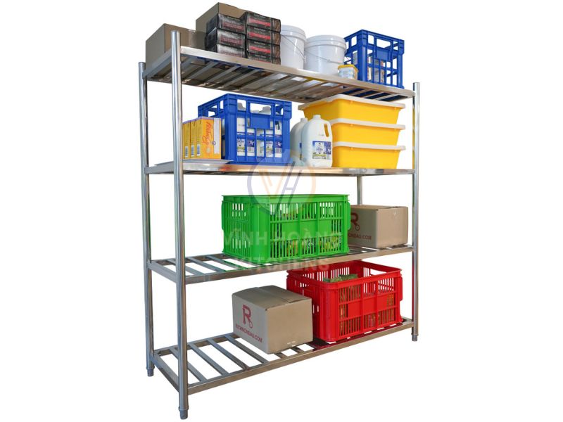Kệ 4 tầng thường dùng để các dụng cụ trong bếp